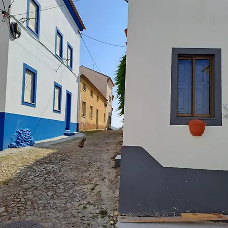 Casa Bonecas Holiday home *